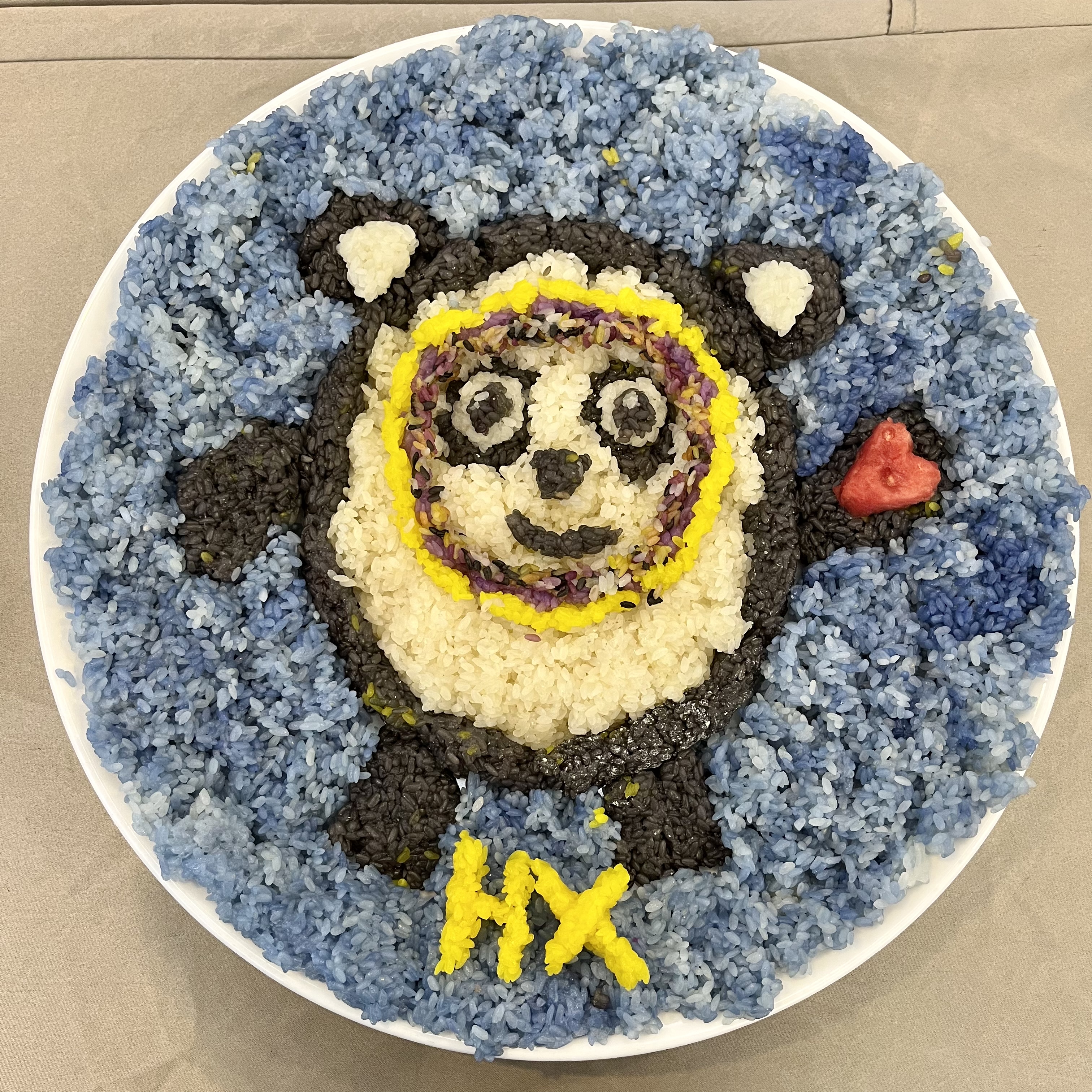 解憂雜貨鋪： 我喜歡“三月三” 和自己的制作的青團(tuán)、糯米飯拼盤